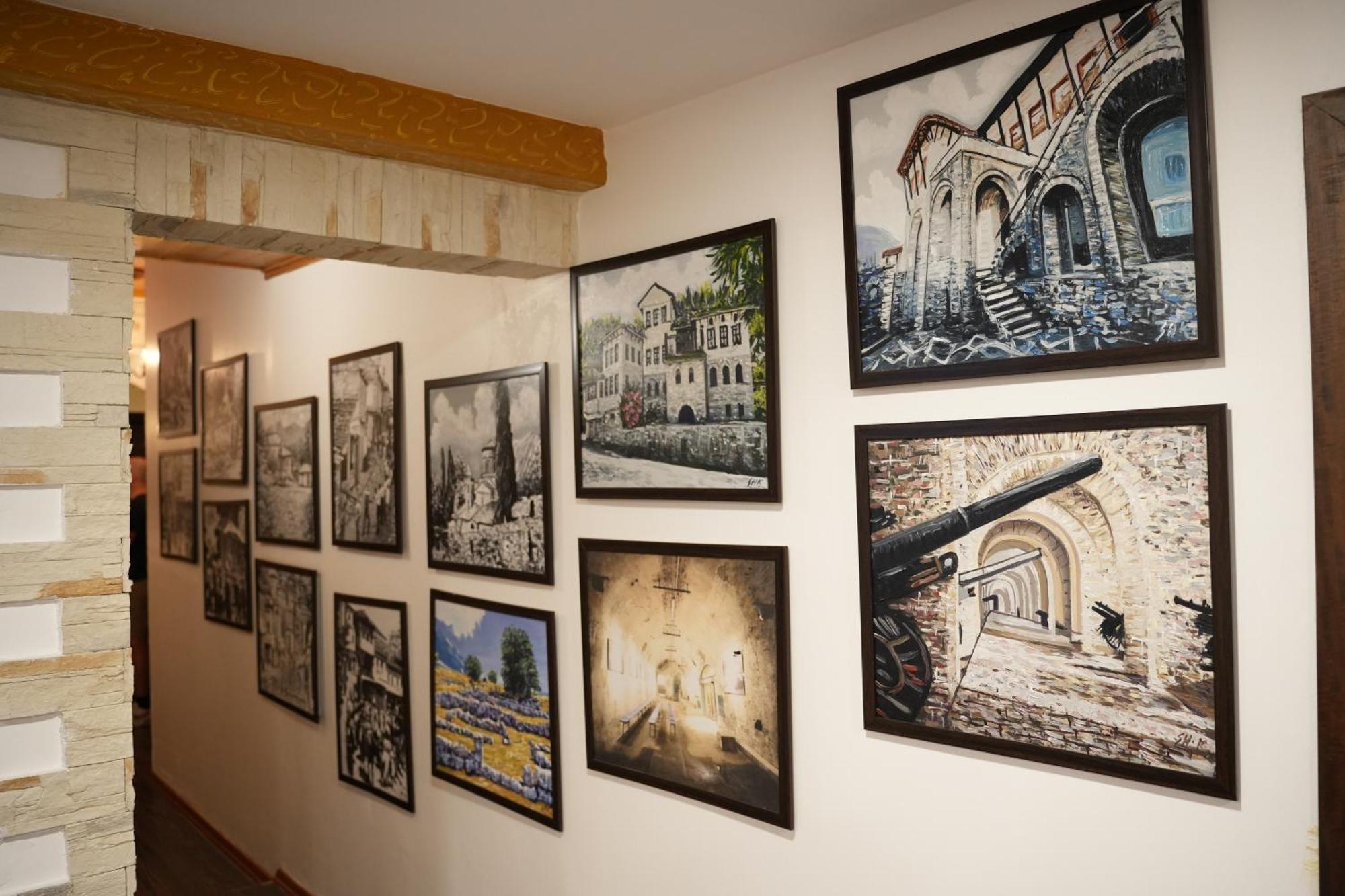 City Street Hotel Gjirokastër Extérieur photo